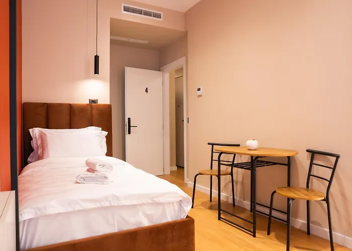 My Way ベッド・アンド・ブレックファスト 3*