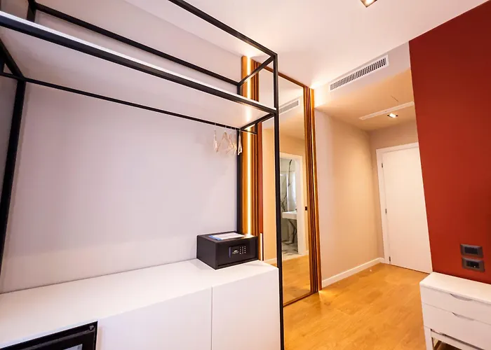 My Way 3* ティラナ